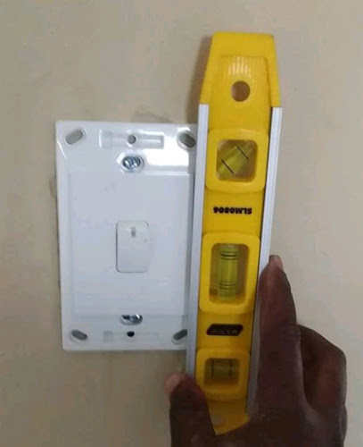 987555991933